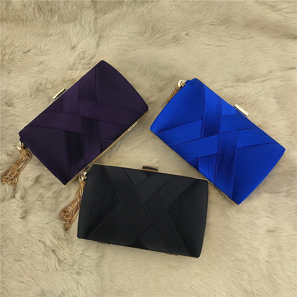 Handheld Women's Evening Clutch Bags Silk Satin Party Handbags Bridal Wedding Purses with Tassel Pendant Evening Clutch Bags